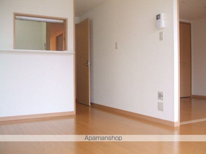 ルネス荒木一番館の居間