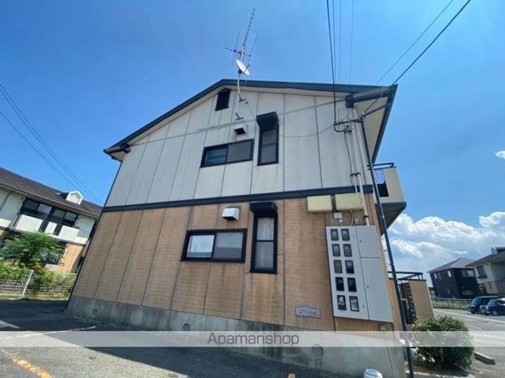 香川県高松市成合町の賃貸アパートの外観