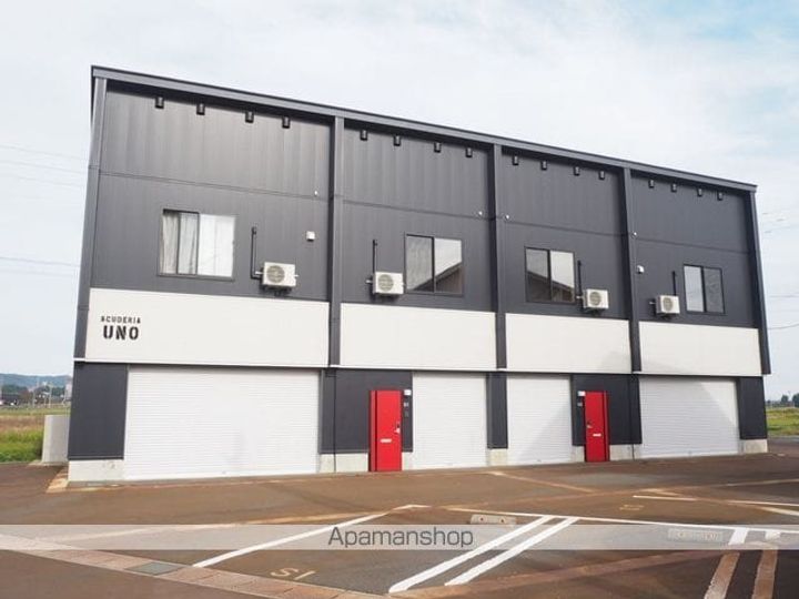 新潟県上越市大字飯の賃貸アパートの外観