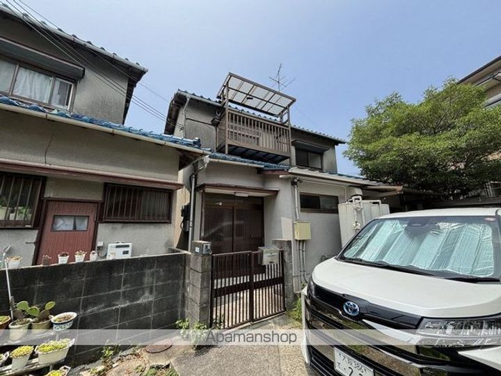 大阪府豊中市春日町2丁目(一戸建)の賃貸物件の外観