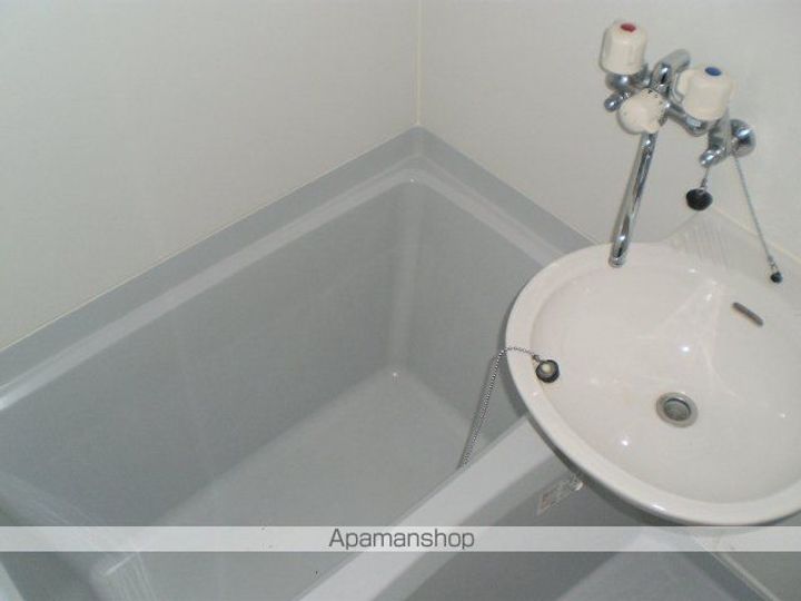 レオパレスCEREZO I102の風呂