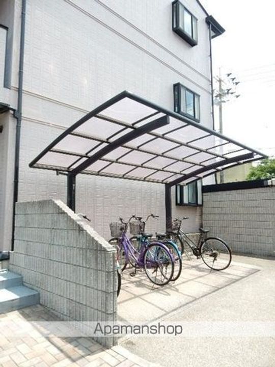 岡山県岡山市北区広瀬町の賃貸アパートの外観