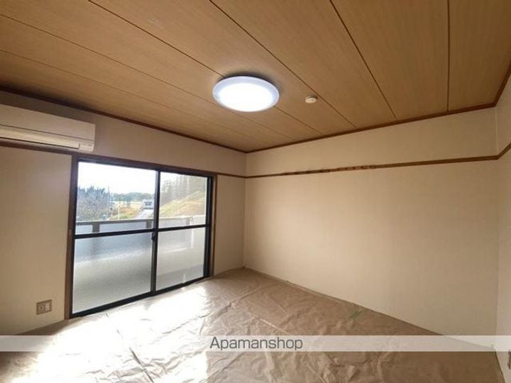 グリーンヒル第3322の居間