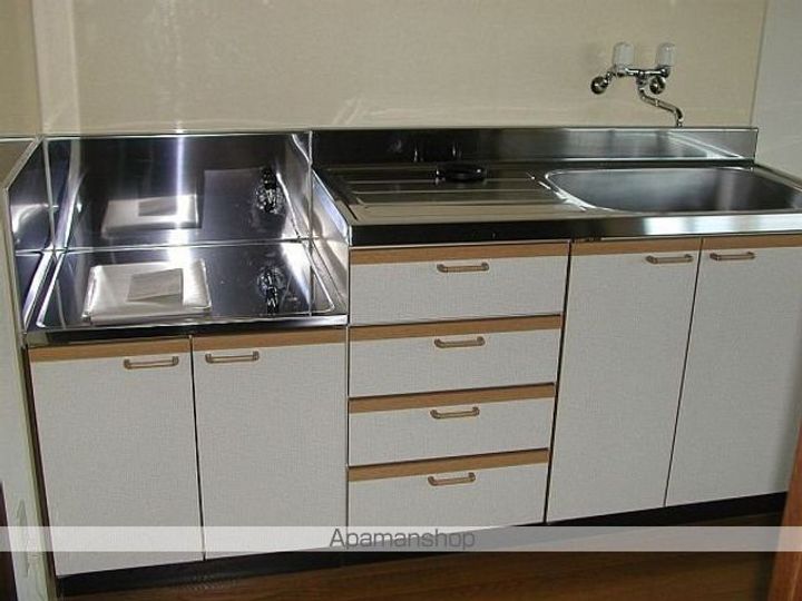 カナール鈴鹿102のキッチン