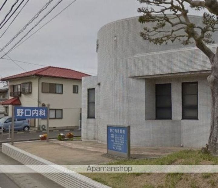 サクシードU.101の周辺