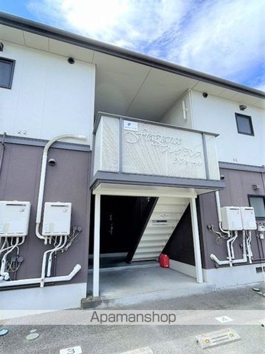 長野県飯田市大王路2丁目の賃貸アパートの外観