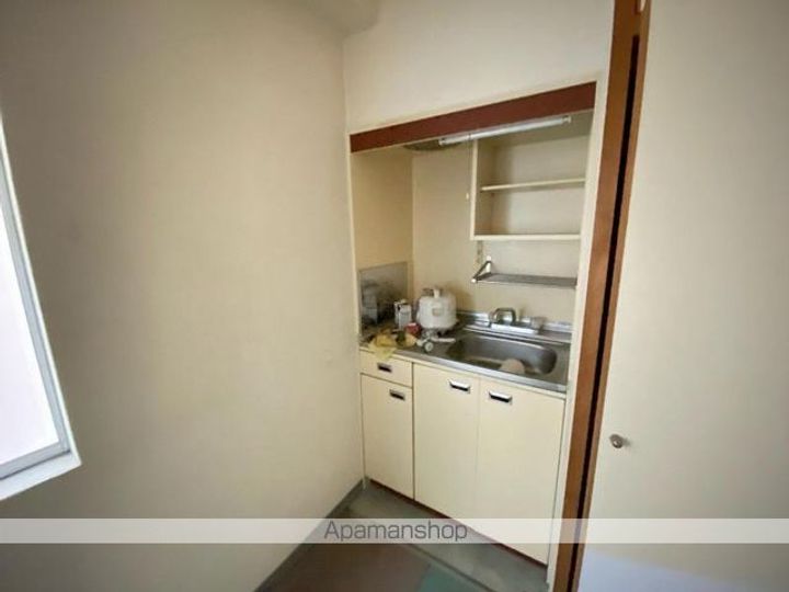 真鍋ハイツ中棟のキッチン