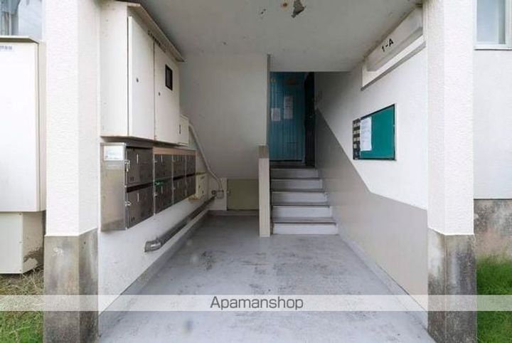 ビレッジハウス埴生1号棟の周辺