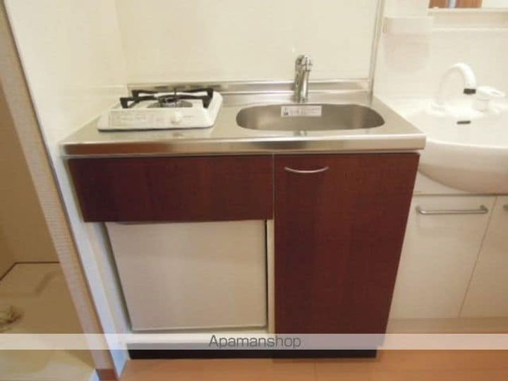 エステムコート博多駅前Ⅱセグティスのキッチン