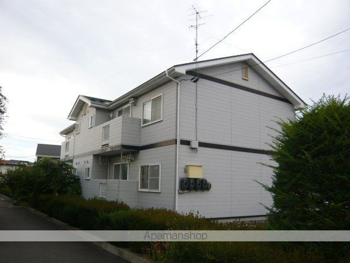 青森県八戸市長根1丁目の賃貸アパートの外観