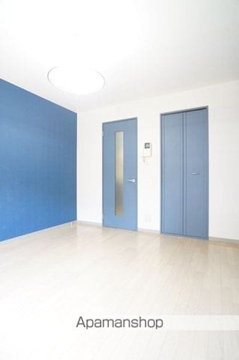 セレ二俣川102号室の内装