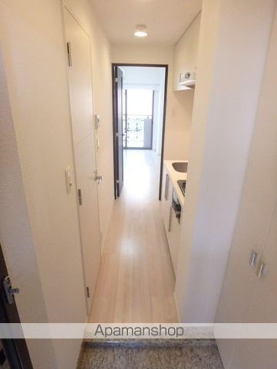 グリフィン横浜・グランビスタ603の玄関