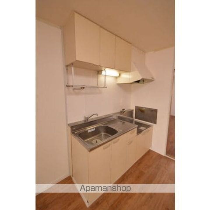 シャトル緑ヶ丘IIのキッチン