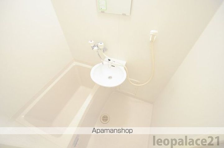 レオパレス末広211の風呂