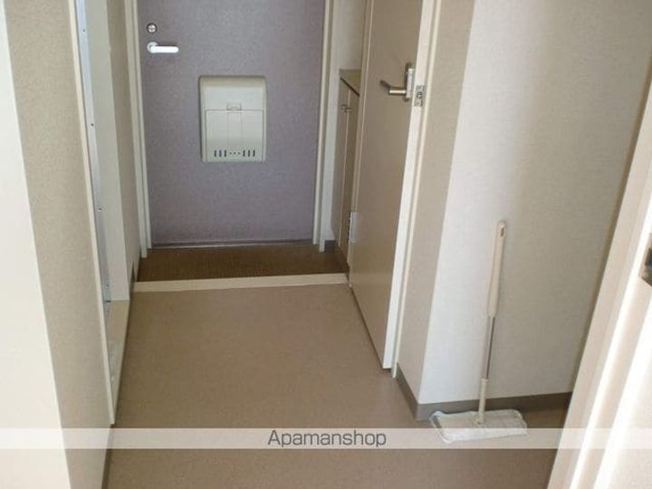 アークヒルズ401の居間