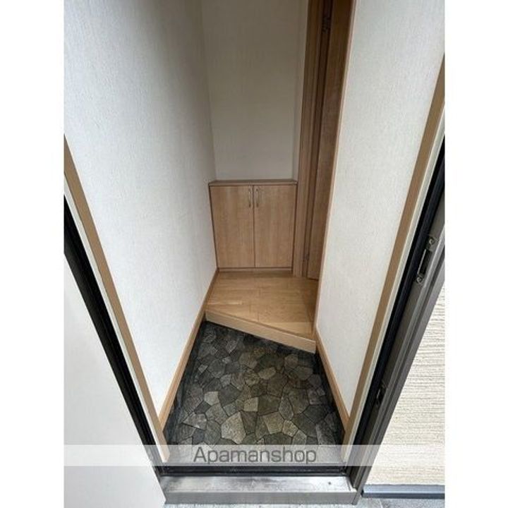 スーパーハイム北上Bの玄関