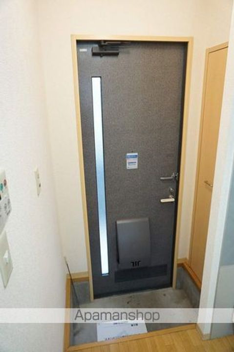 サン・エスポワールⅡⅡ101の玄関