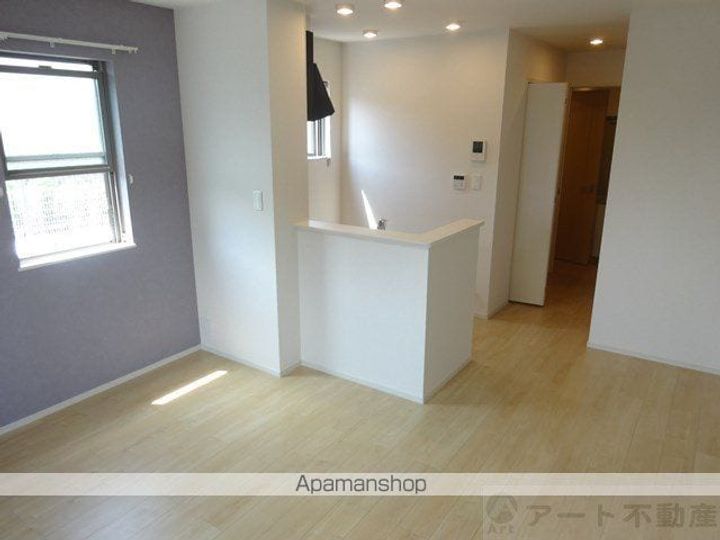 愛媛県伊予市下吾川の賃貸アパート106の内装