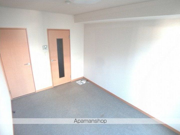 レオパレスフィオーレ船橋の居間