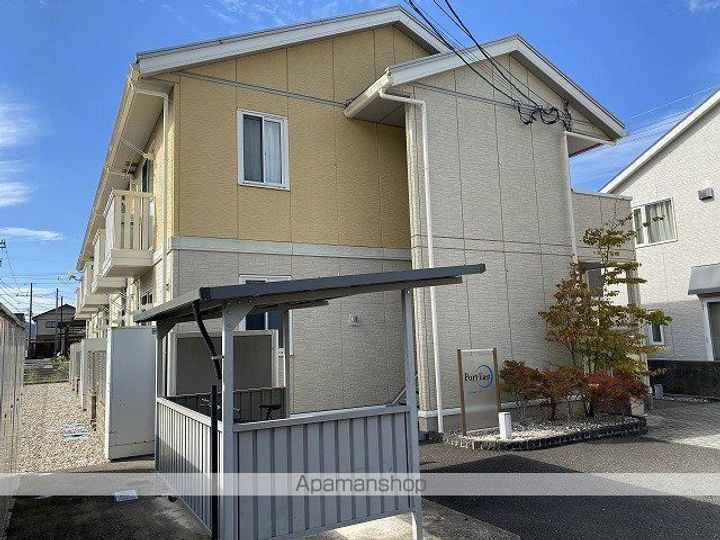 ポルト・イーストの外観