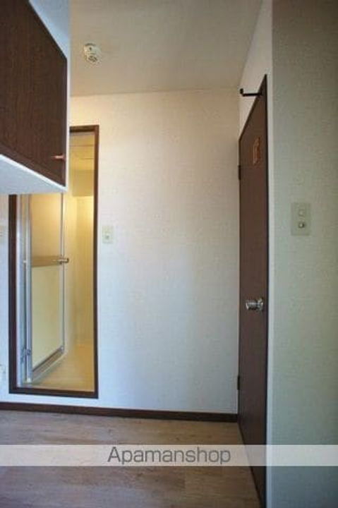 アートイン原田の玄関