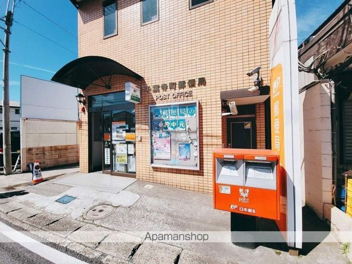 レオパレス竹山弐番館の周辺
