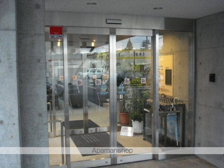 ストリーム・Kの周辺