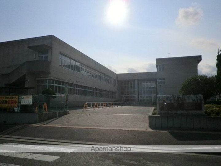 オアゾ103の周辺