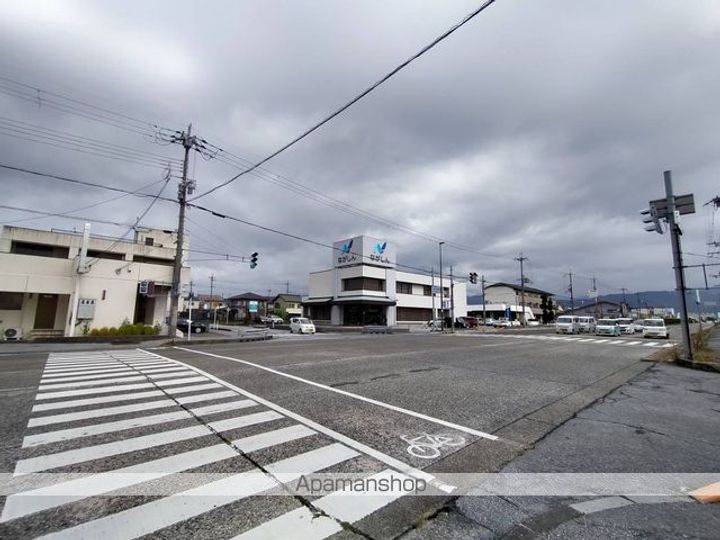 滋賀県長浜市新庄寺町の賃貸アパートの周辺