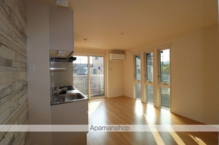 コンフォート リリィの居間