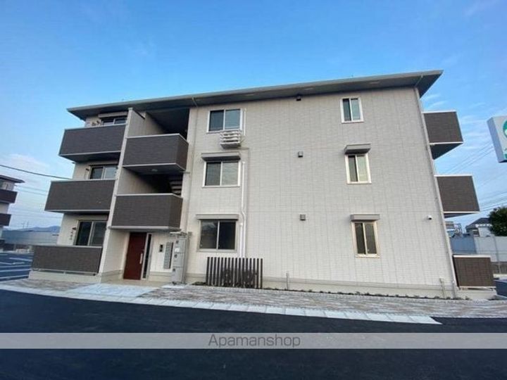 香川県高松市円座町の賃貸アパートの外観