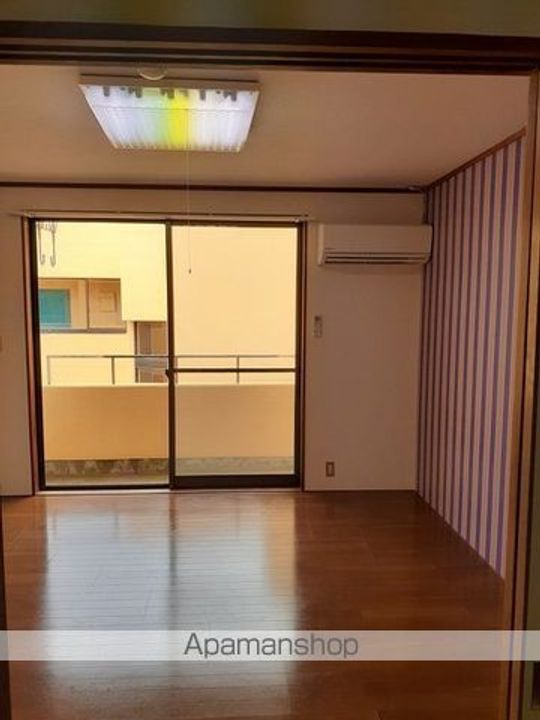 グリーンハイツの居間