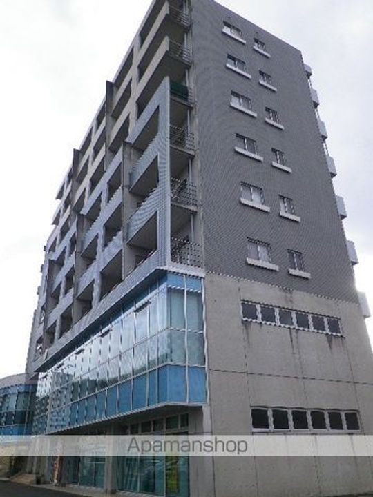 岡山県岡山市北区津高の賃貸マンションの外観