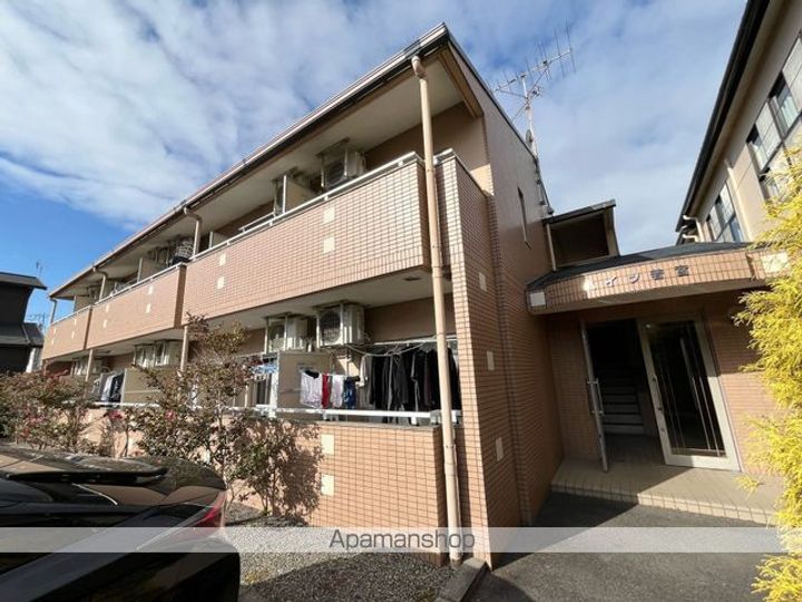 ハイツ若宮102の外観