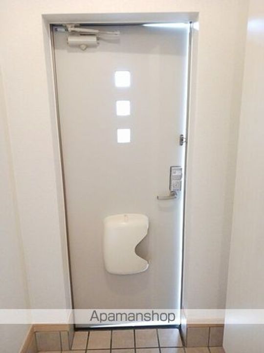 サンガーデン和泉 弐番館の玄関