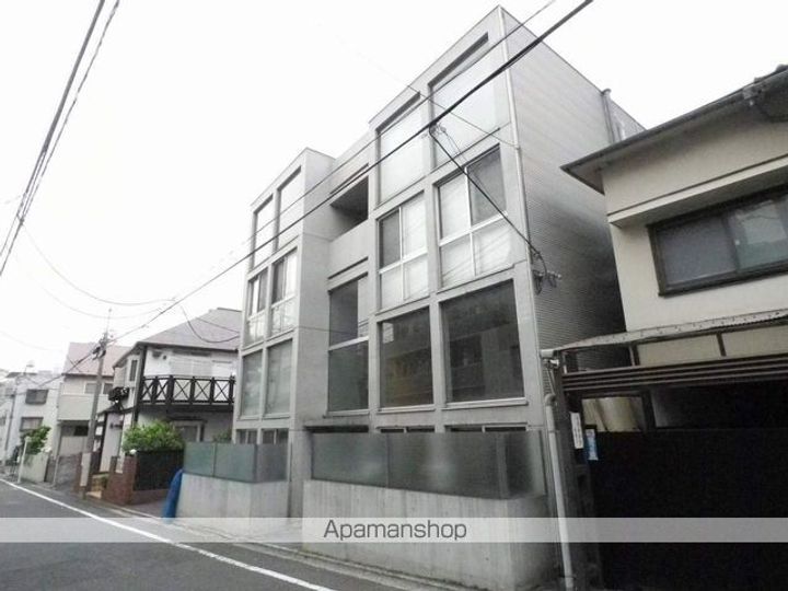 東京都新宿区矢来町の賃貸マンションの外観