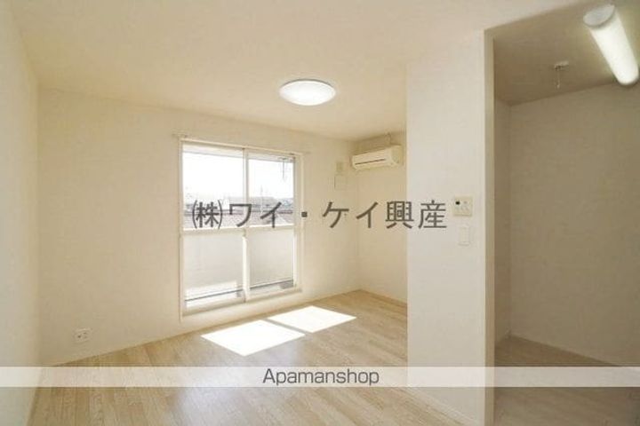 岡山県倉敷市中畝3丁目の賃貸アパートの居間