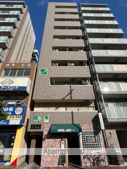 ロイヤルコート8番館の外観