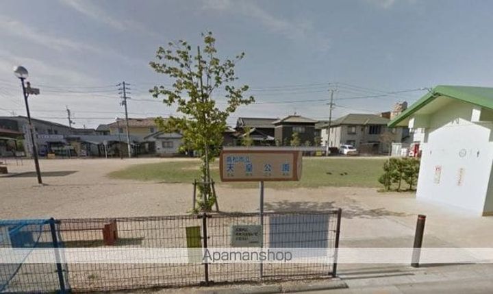 香川県高松市上林町の賃貸アパートの周辺
