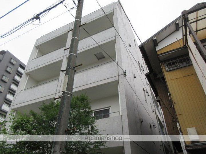 東京都中野区大和町2丁目の賃貸マンションの外観