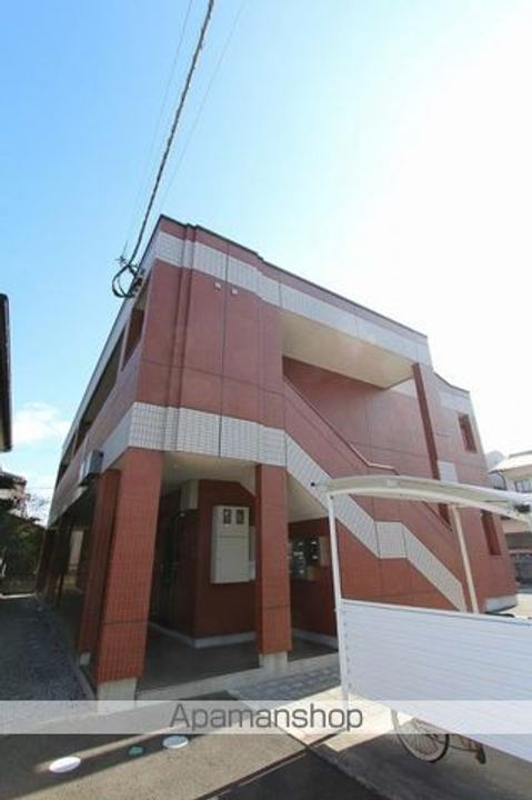 香川県高松市上福岡町の賃貸アパートの外観