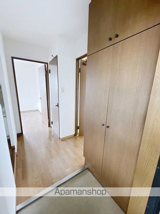 フォブールかたばみ201の玄関