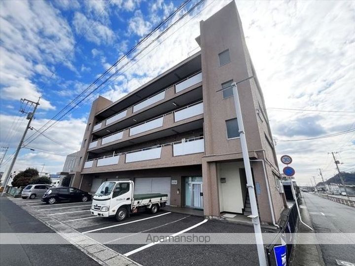 岡山県倉敷市神田2丁目の賃貸マンションの外観