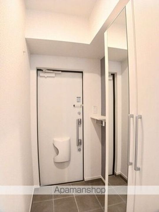 カーサ コモダの玄関