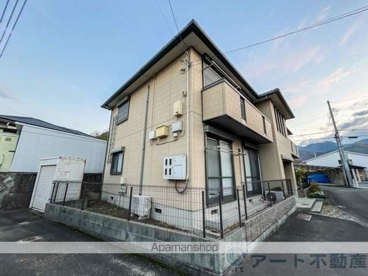 バリュージュK B棟の外観