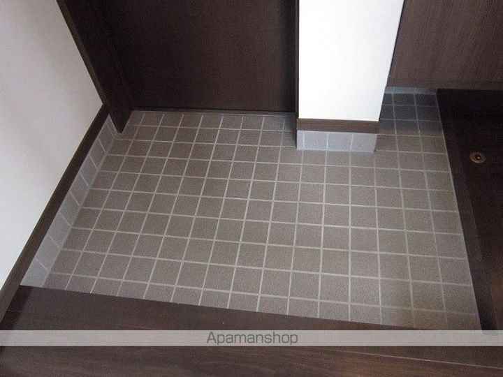 グリーンテージの玄関