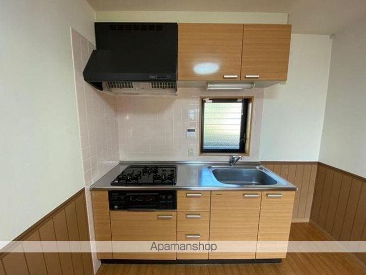 香川県高松市東山崎町の賃貸マンションのキッチン