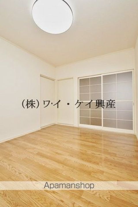 ラベンダーヒルズ B棟の居間
