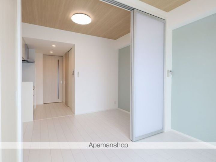 愛知県名古屋市中区伊勢山2丁目の賃貸マンションの内装