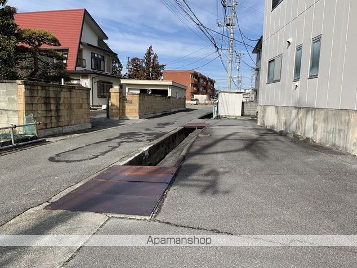 メゾン・ド・グロワール303の周辺